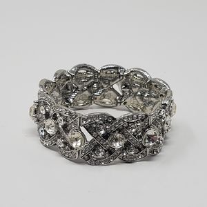 Chunky heavy large rhinestone stretchy bracelet 8" Around